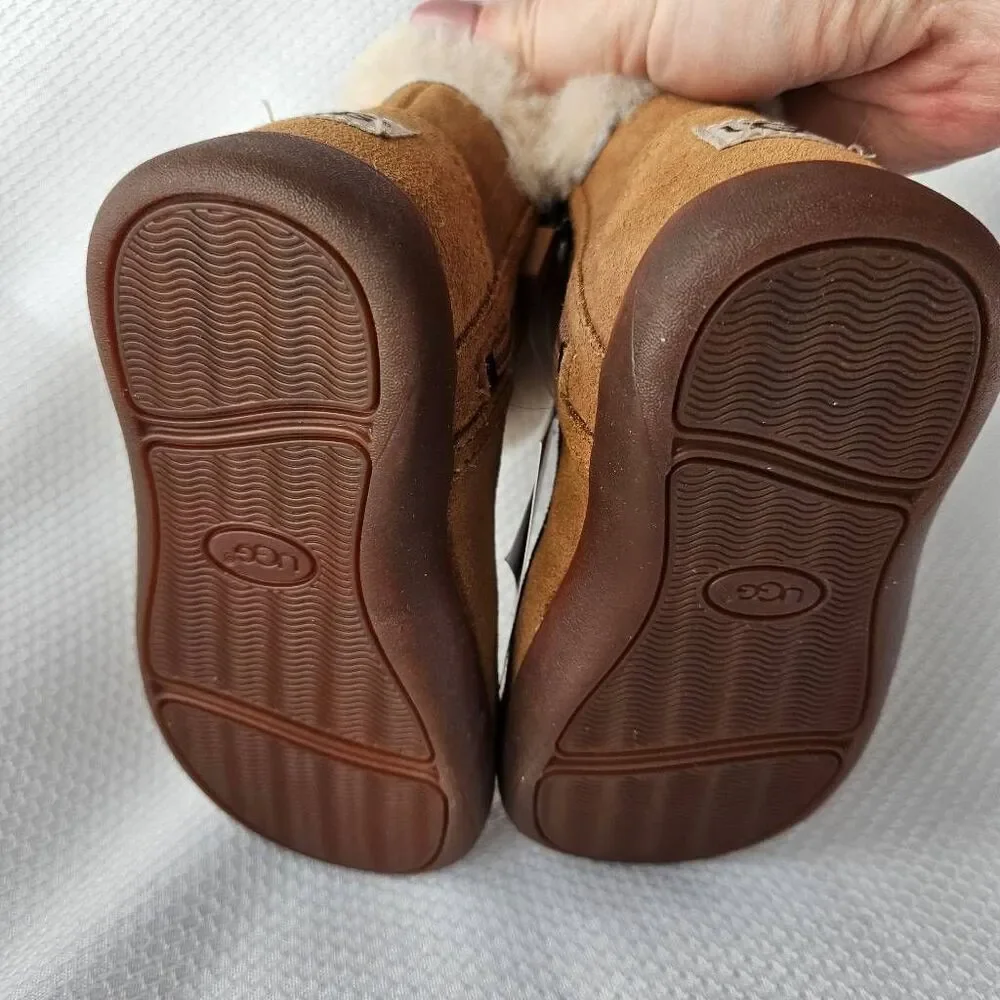 Ugg Toddler Girls Jorie II Boot Size 6 in Chestnut